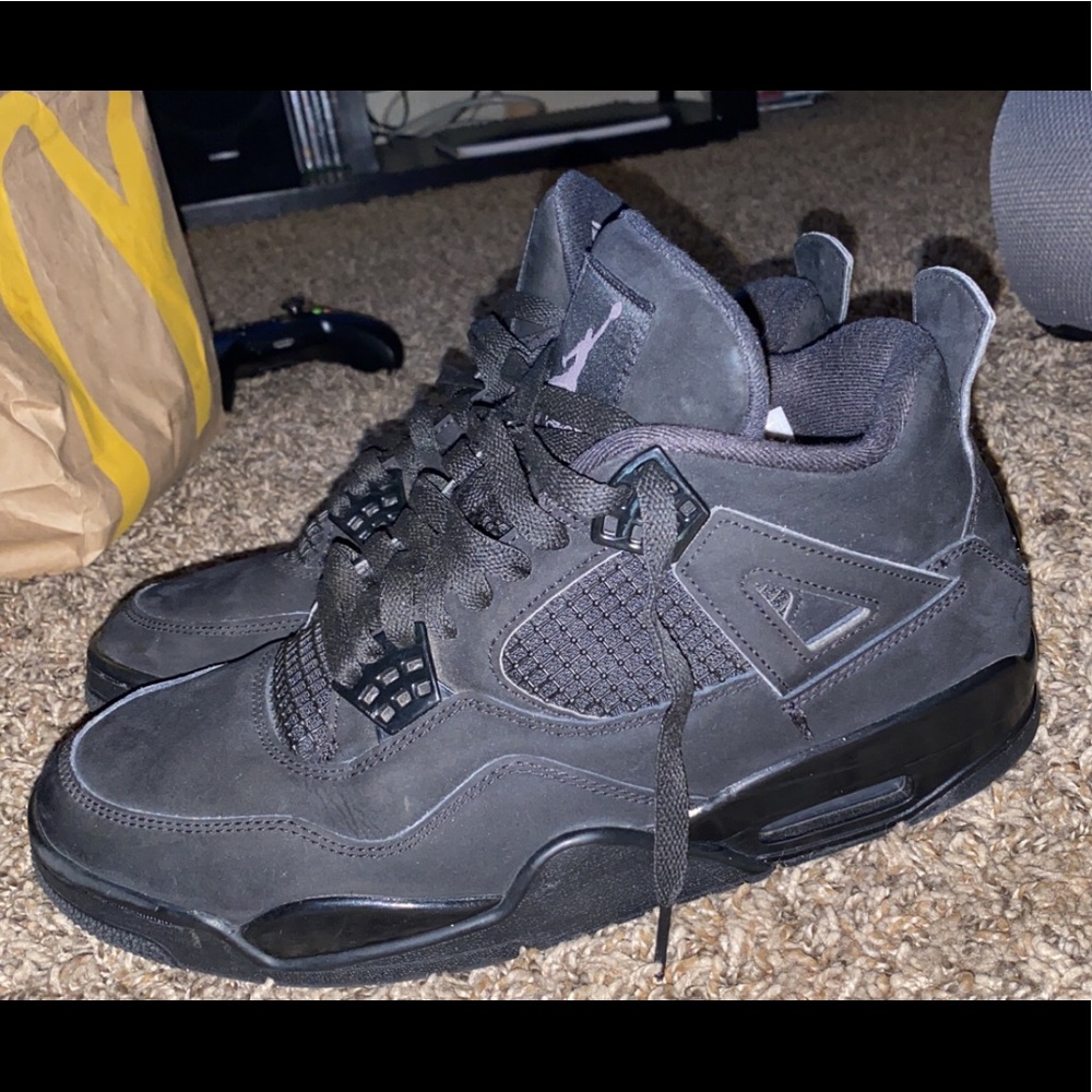 Air Jordan 4 Black Cat